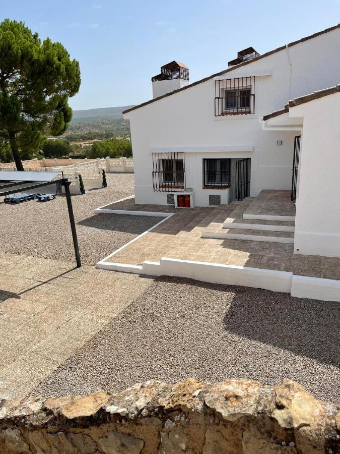 Djm Palms - Shared Casa Rural - Casa Rural Compartida - No Es Una Casa Privada Ayora Luaran gambar