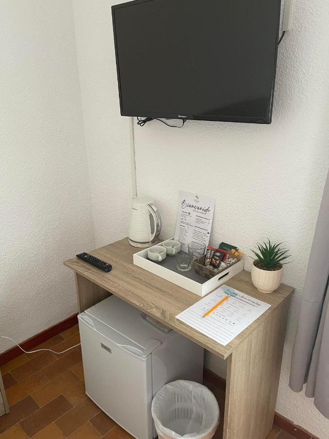 Djm Palms - Shared Casa Rural - Casa Rural Compartida - No Es Una Casa Privada Ayora Luaran gambar